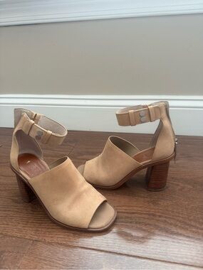 1. State - Suede Open-Toe Ankle Strap Block Heel Sandals - Tan